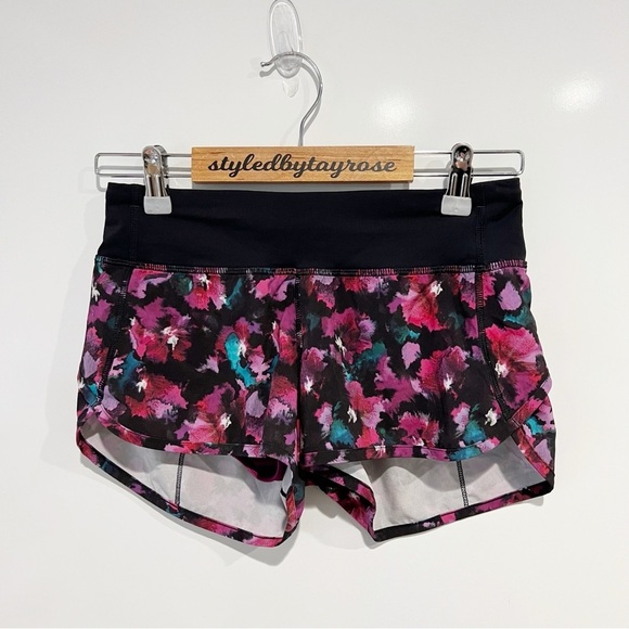 Lululemon Speed Short
Mini Midnight Bloom Black Deep Fuschia / Black - Picture 4 of 9